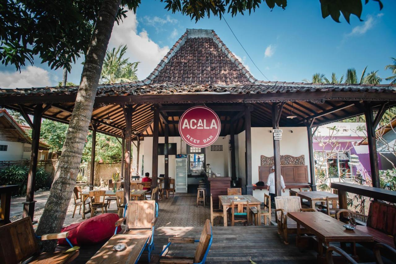 Acala Hostel & Reef Bar Toyapakeh Exteriör bild